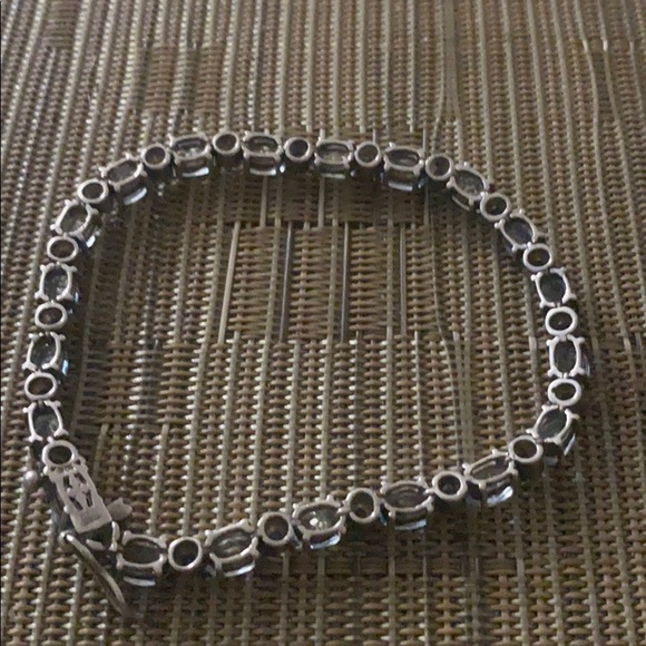 Ss  blue topaz and sapphire stone bracelet - Picture 4 of 6